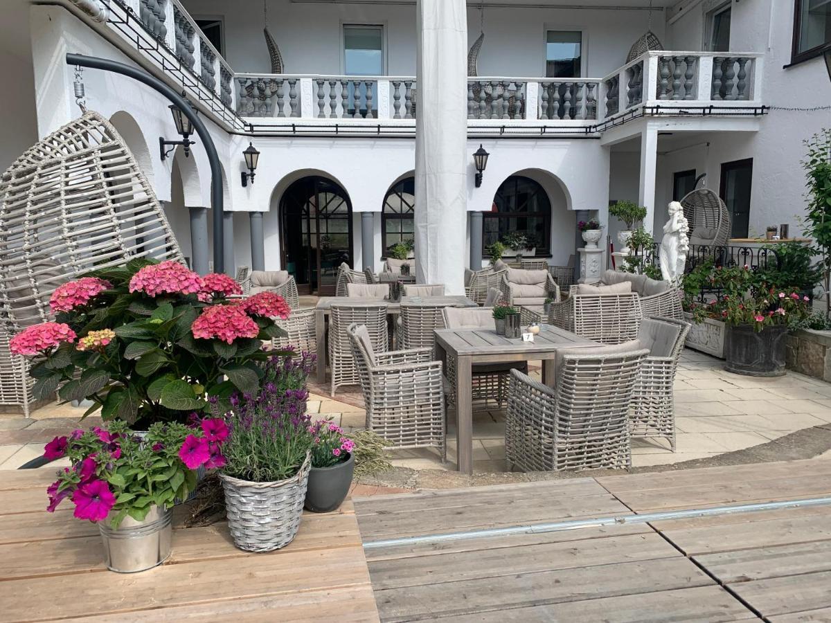 Boutiquehotel Goldhahn Bio Sport & Wellness Aalen Exterior foto